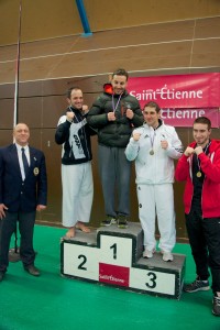 Damien sur le podium Damien sur la 2eme marche
